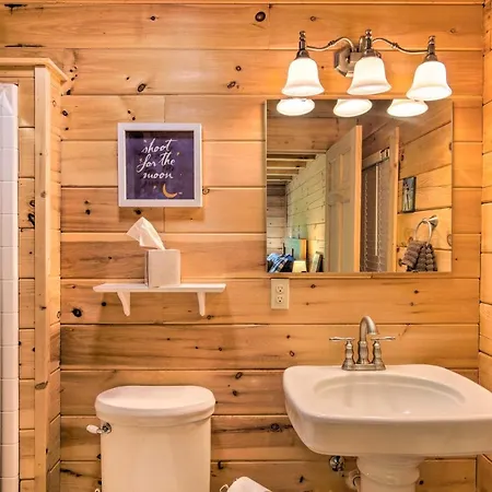 Moonshine Manor Cabin With Hot Tub, Near Lake Lure Exterior foto