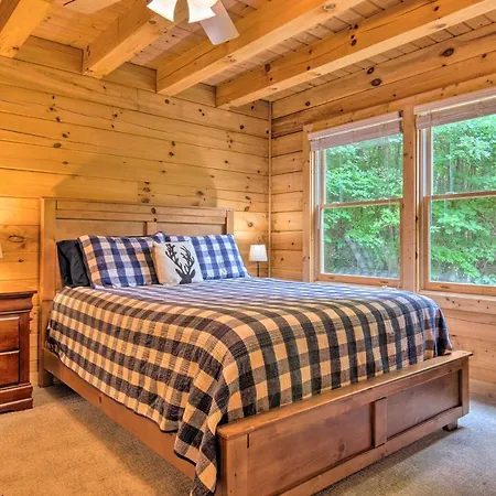 Moonshine Manor Cabin With Hot Tub, Near Lake Lure Exterior foto