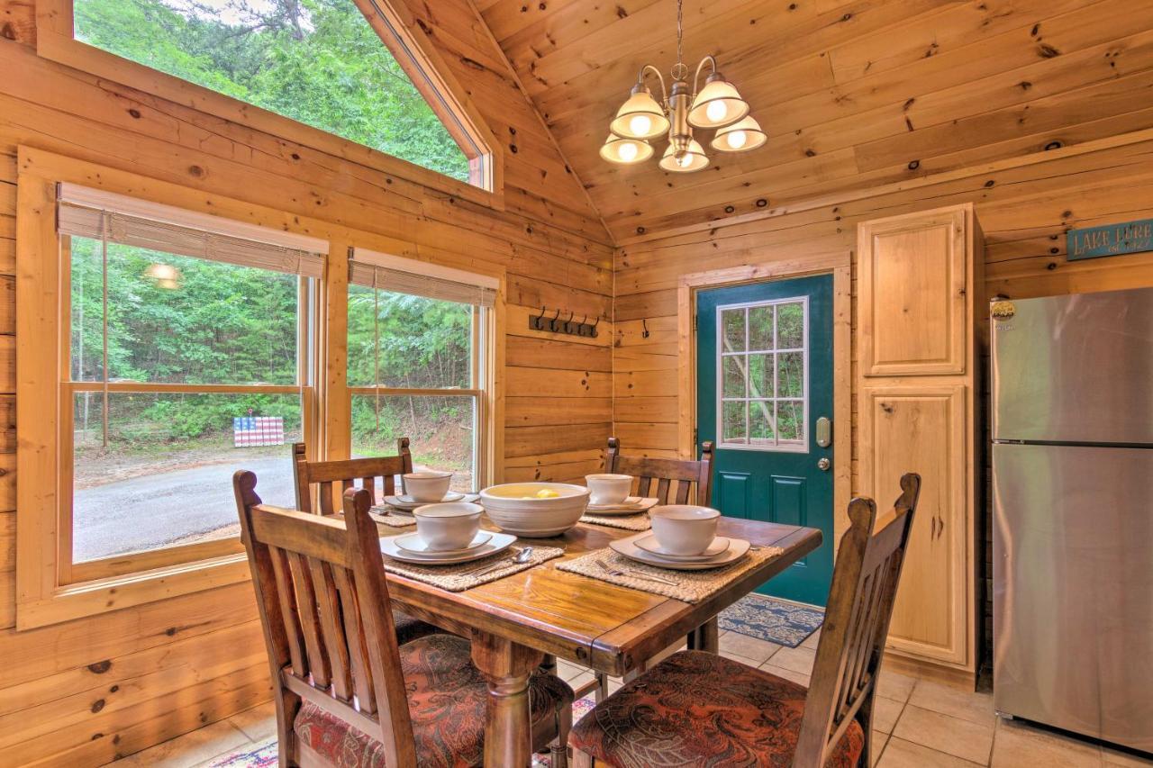 Moonshine Manor With Hot Tub, Near Lure